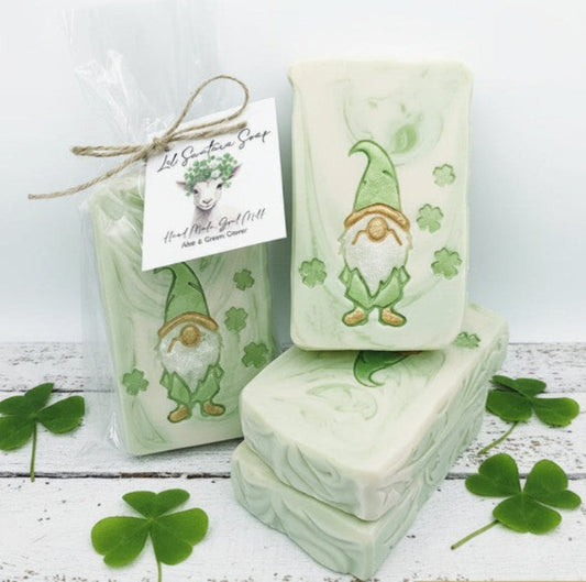 goat milk soap, tallow soap, handmade soap, cold process soap, aloe clover, fresh scent, green scent, creamy lather, sensitive skin safe, nourishing soap, luxury soap, gift ready, hand painted, mica painted, spring soap