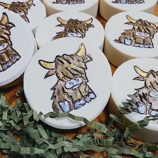 Adorable Highland Cow soap stamp for baby showers, farmhouse gifts, and farm animal soap designs. Large 54×54 mm wood‑base stamp with crisp, clean detail. VIDEO of painted soap for baby shower